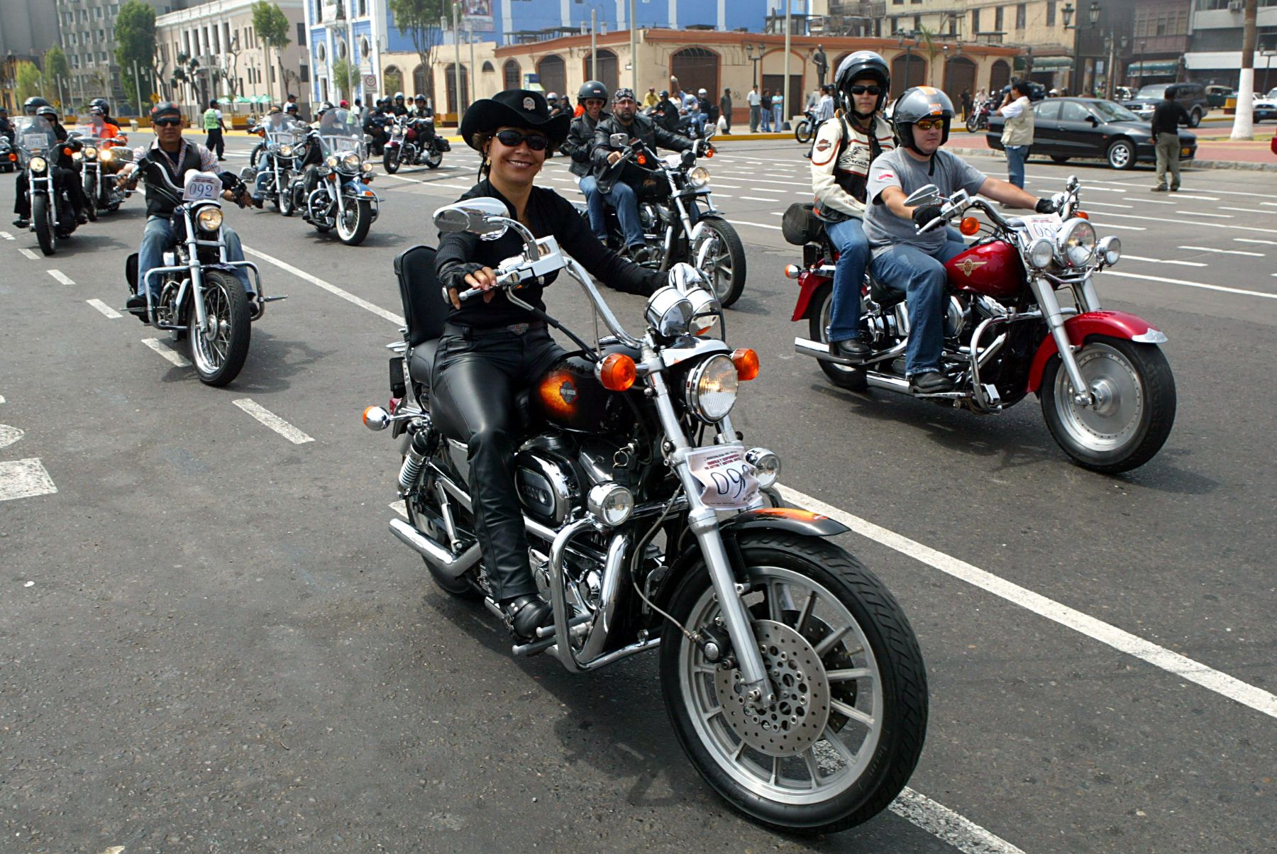 Cambio obligatorio de nueva placa de rodaje también deberá alcanzar a motos | Noticias | Agencia Peruana de Noticias Andina