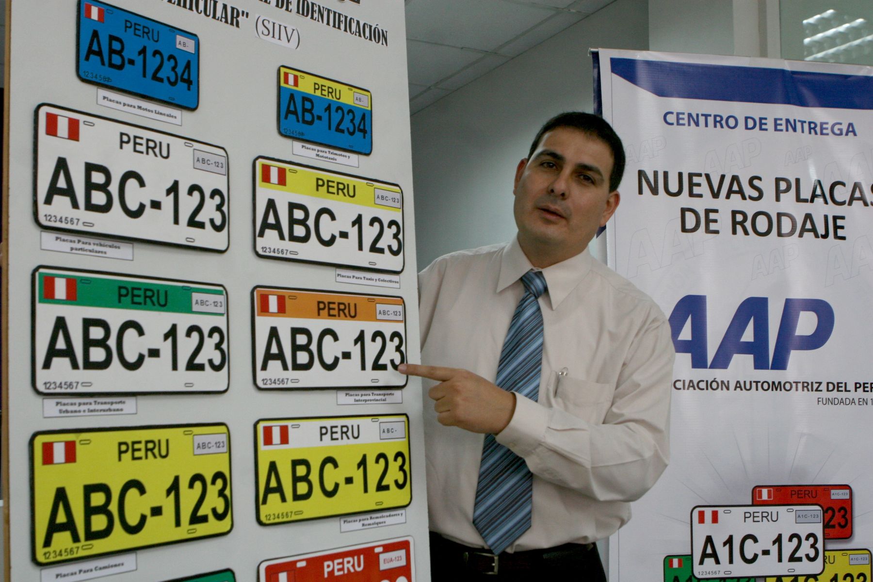 Cambio obligatorio de nueva placa de rodaje también deberá alcanzar a motos | Noticias | Agencia Peruana de Noticias Andina