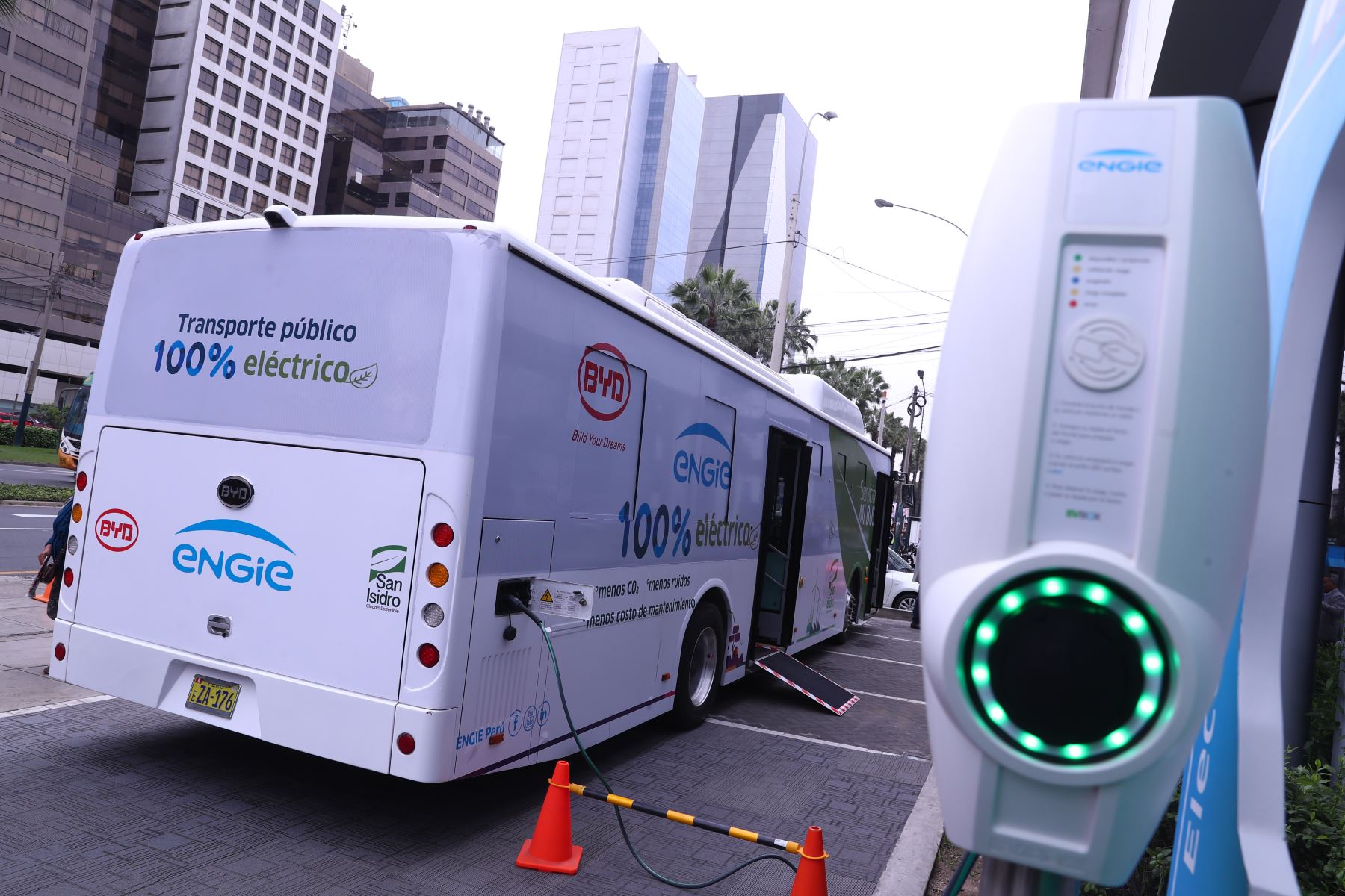 Minam: Perú debe avanzar hacia la electromovilidad | Noticias | Agencia  Peruana de Noticias Andina