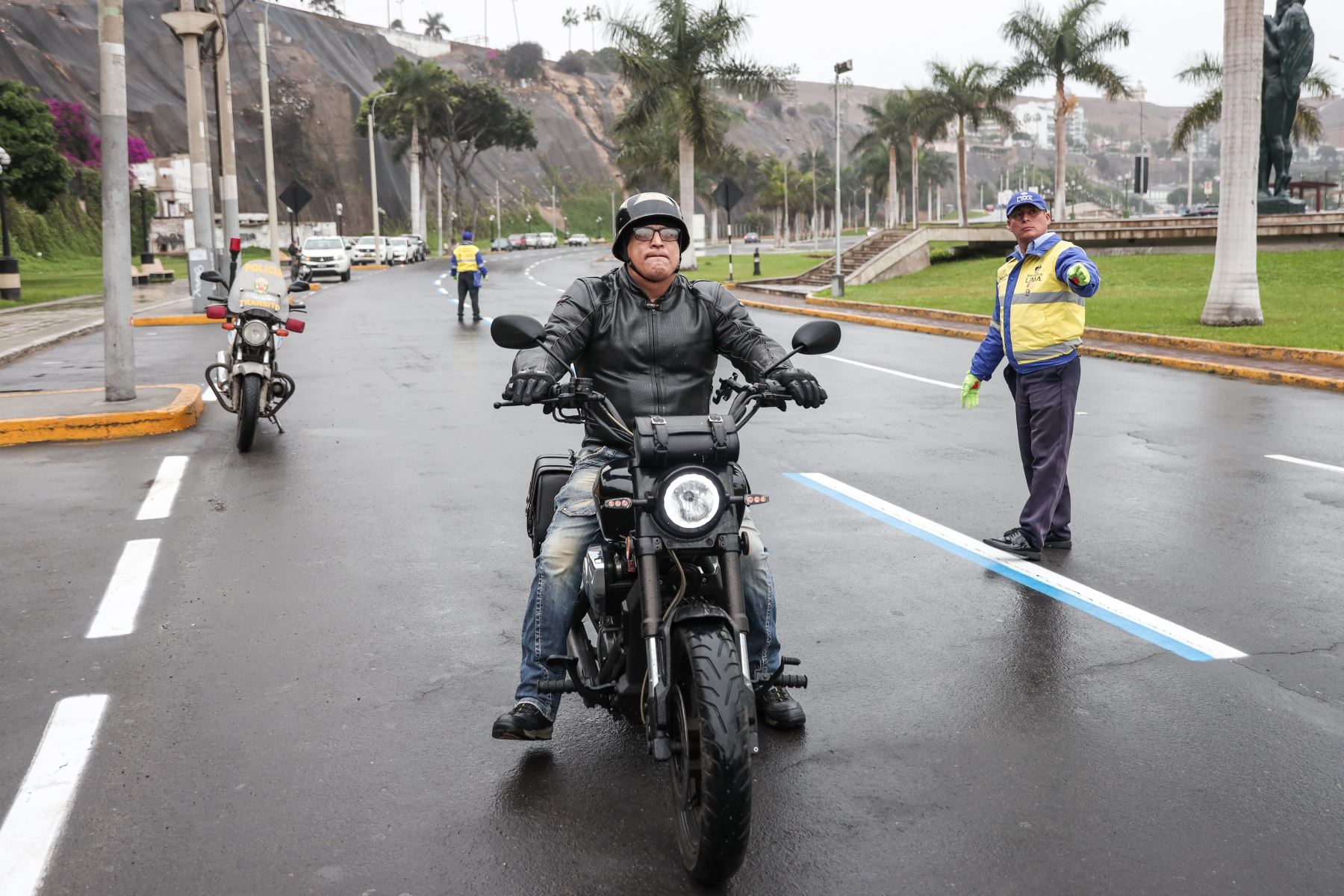 Implementación del plan piloto que permite la circulación de motocicletas en el Circuito de Playas de la Costa Verde.| Galería Fotográfica | Agencia Peruana de Noticias Andina