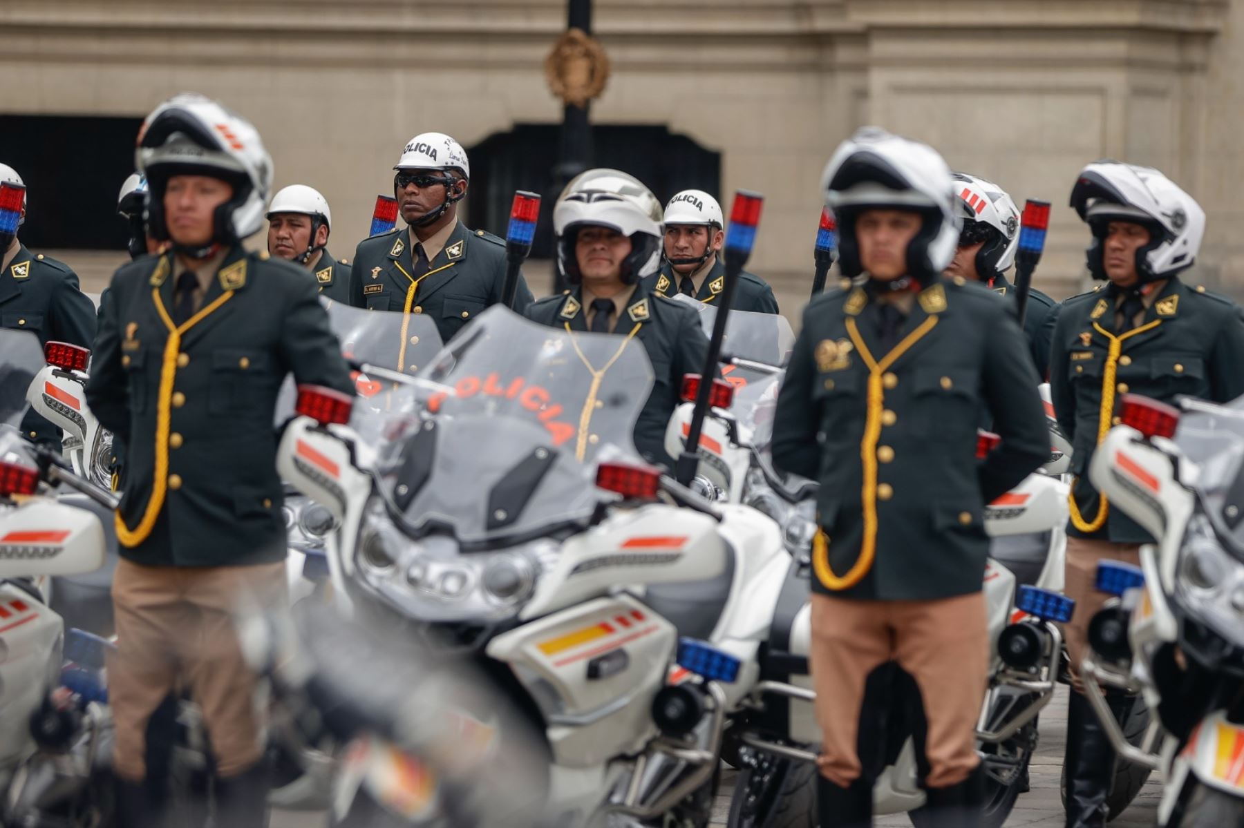 Presidenta Dina Boluarte recibe vehículos y motos para seguridad en APEC Perú 2024| Galería Fotográfica | Agencia Peruana de Noticias Andina