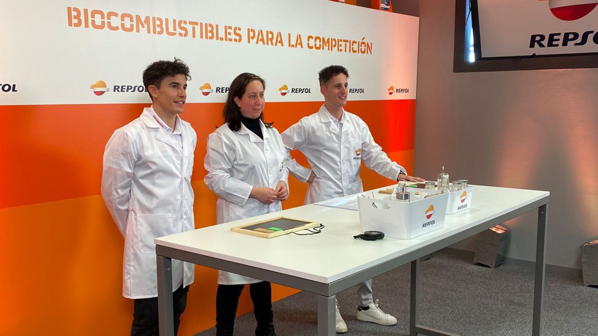 Márquez y Pol bendicen el combustible Repsol de MotoGP - AS.com