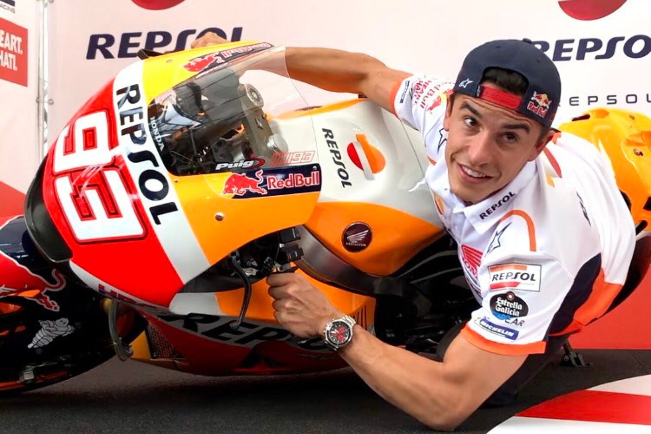 Marc Márquez, sobre un simulador de su moto. HONDA