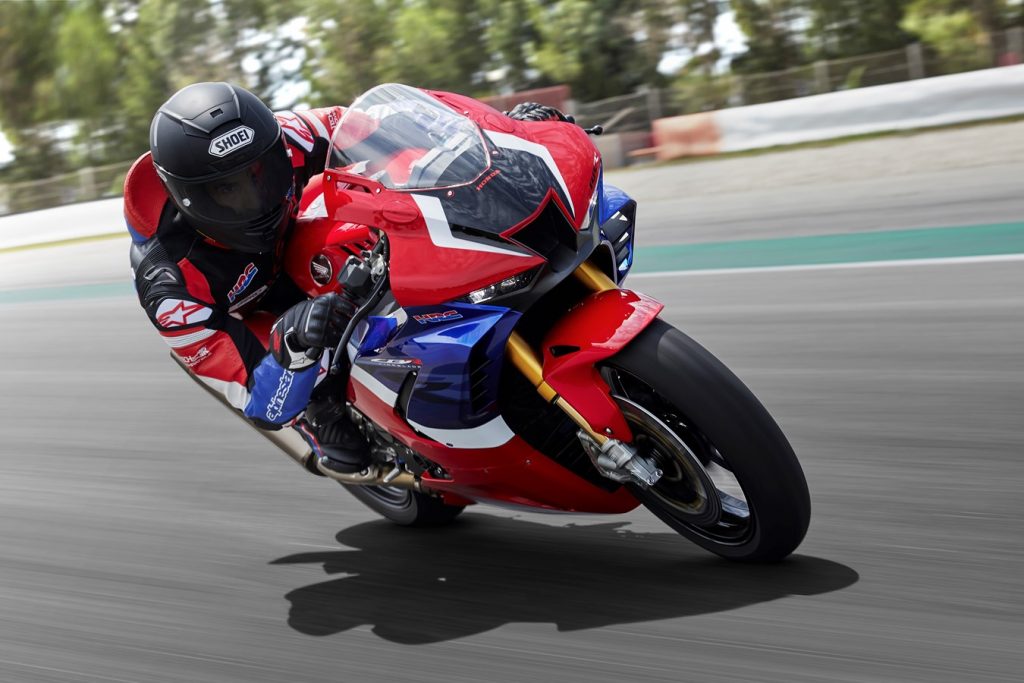 195892-2020-HONDA-CBR1000-RR-R-SP-1024x683-1