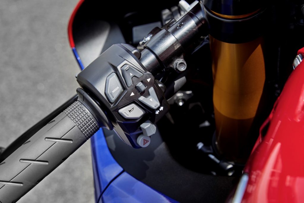 195900-2020-HONDA-CBR1000-RR-R-SP-1024x683