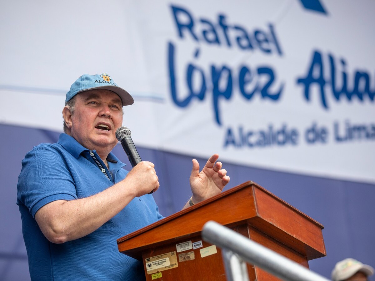 Rafael López Aliaga plantea que motociclistas lleven el DNI impreso en sus cascos ante inseguridad - Infobae