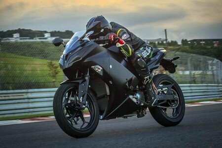 Kawasaki ha registrado el nombre 'E-Boost', y podría ser para su futura moto eléctrica o para la híbrida