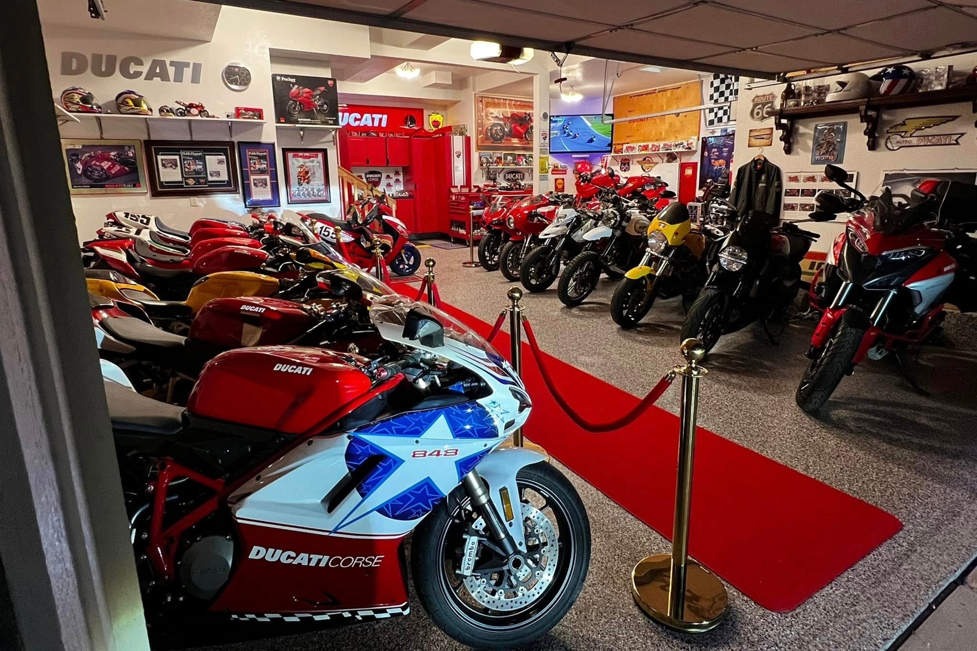 Os mostramos la colección de motos Ducati que todos soñamos tener en nuestro garaje