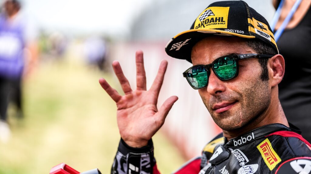 54644-R8-JDR-WSBK-AMBIENCE-0-1024x576