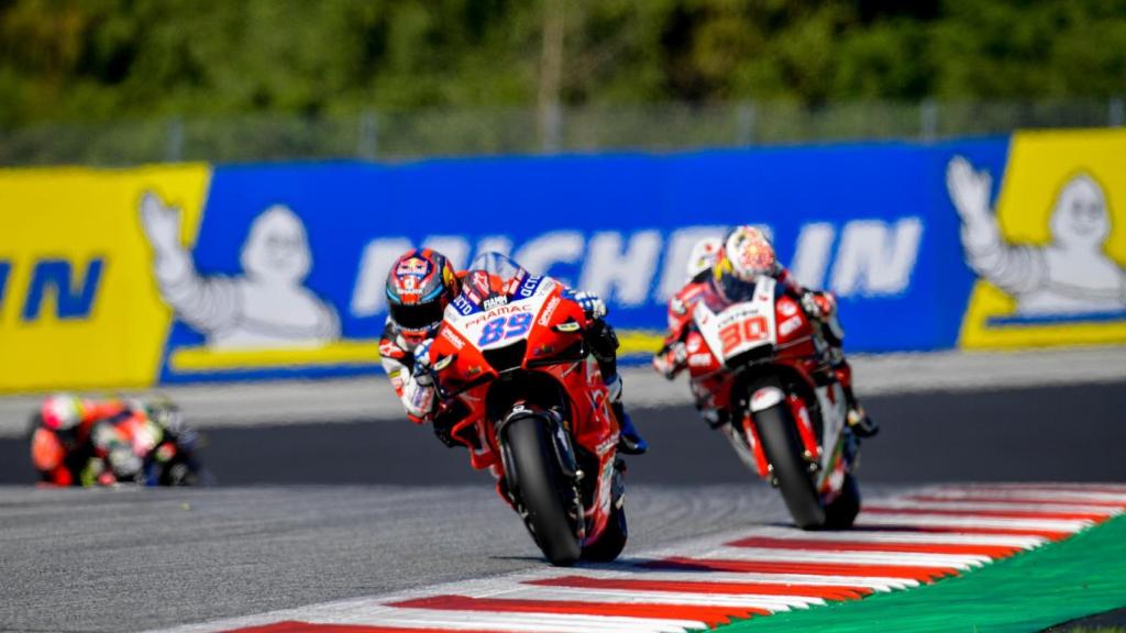 Pole de récord para el 'rookie' Jorge Martín y caída de Marc Márquez en Spielberg
