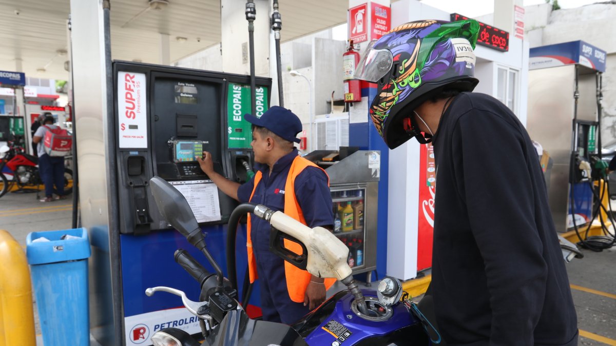 El galón de Súper Premium 95 costará $ 0,11 más desde este 12 de mayo