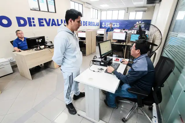 Trámites se realizan en el Centro de Emisión de Licencias del Callao. Foto: Municipalidad del Callao   