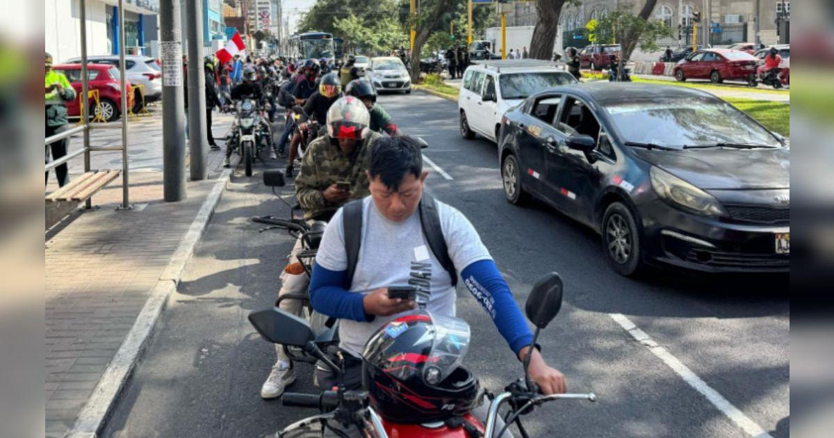 Congreso busca restringir el tránsito total de motocicletas en los distritos declarados en emergencia de Lima y Callao | NTPE | Sociedad | La República