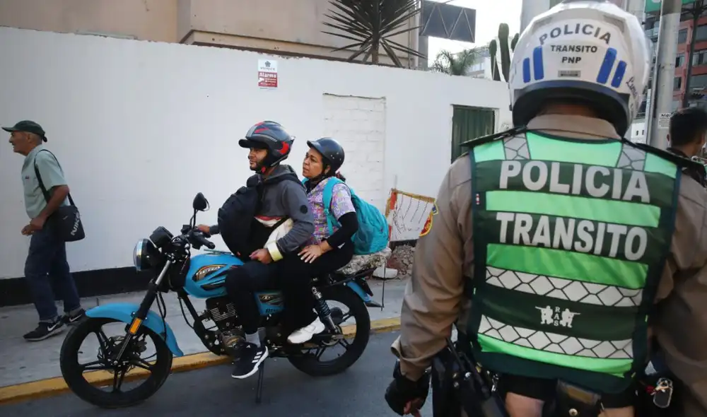 Asociación de Motociclistas del Perú convoca protesta contra decreto que  prohíbe que dos personas viajen en una moto | ntpe | Sociedad | La República