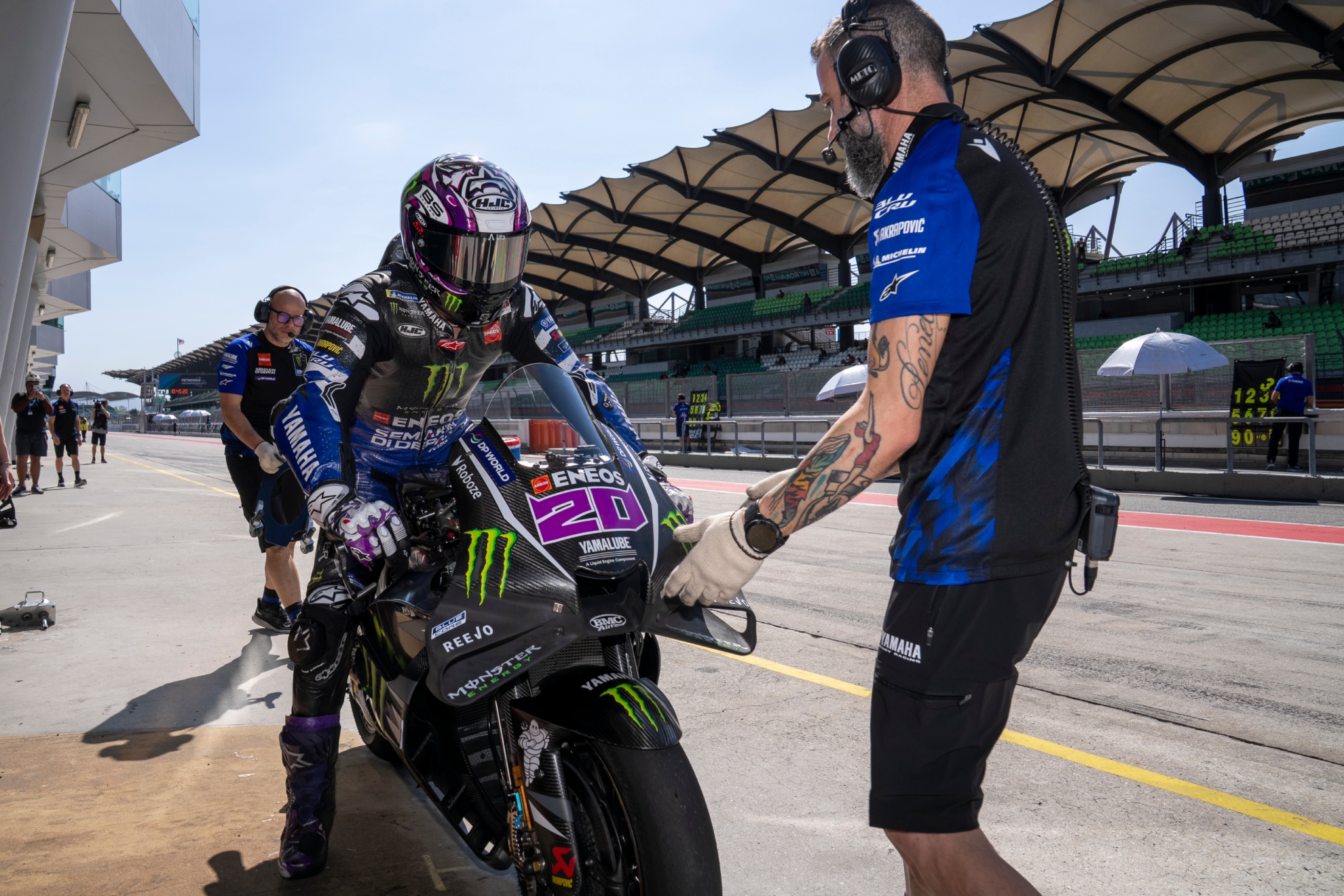 Quartararo para su M1 en Sepang.