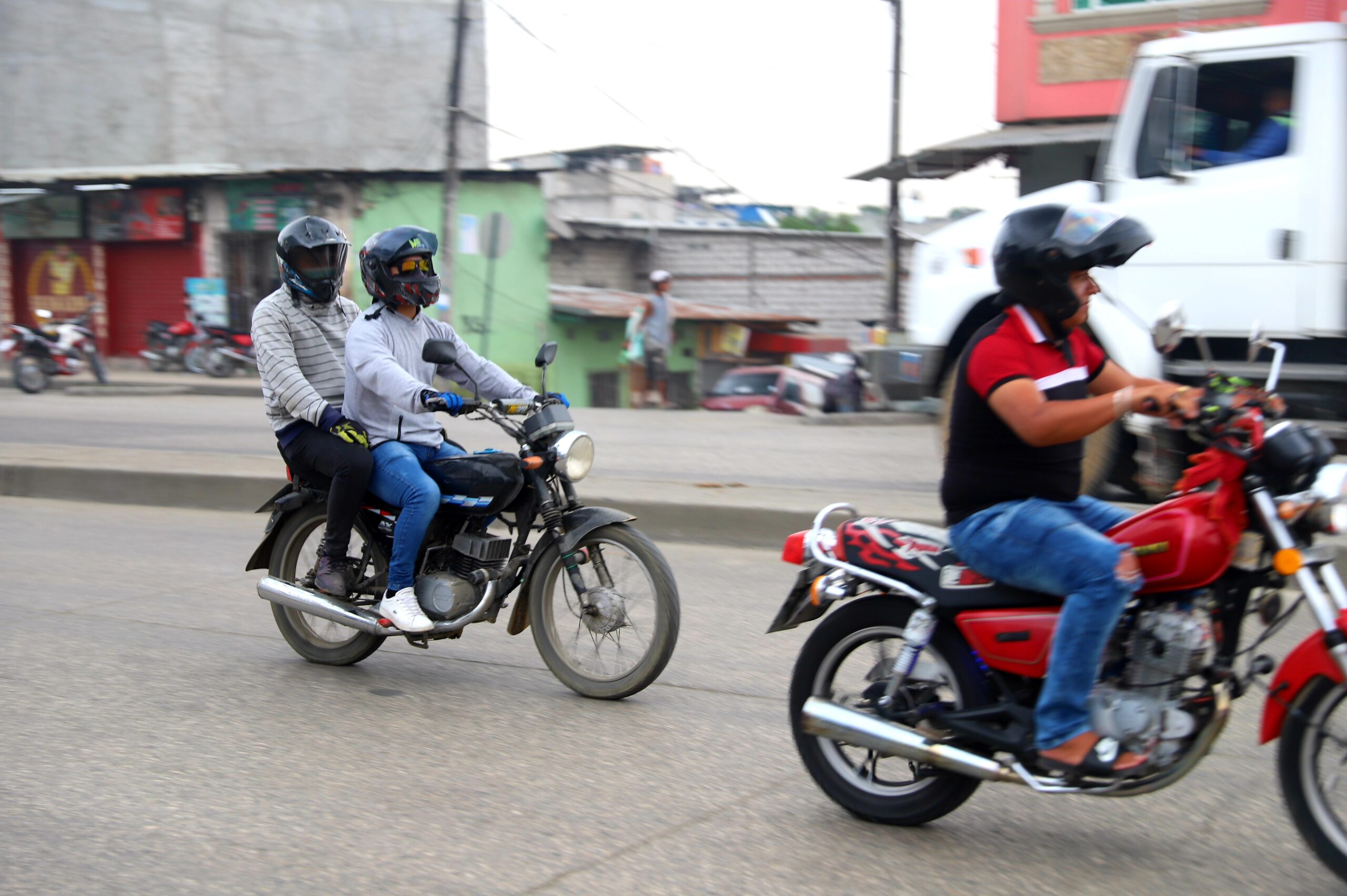 Si es dueño o conductor de una moto en Guayaquil, debe saber estos cambios que se incluyen en ordenanza | Comunidad | Guayaquil | El Universo