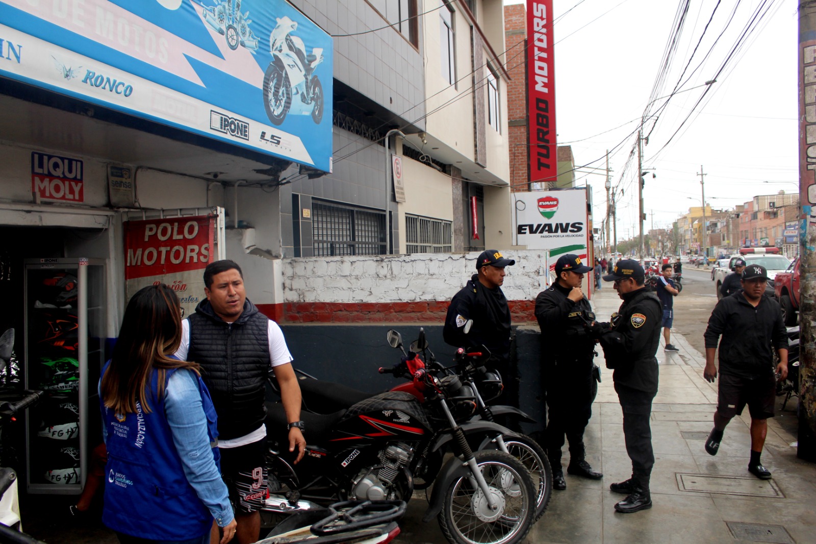 Municipalidad de Trujillo clausura talleres de motocicletas