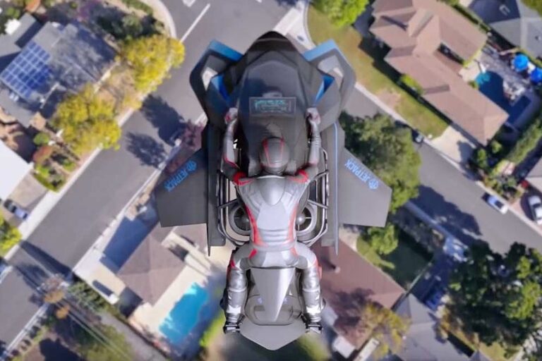 Jetpack Aviation solo planea construir 20 motos voladoras con motivos recreativos porque el resto de la producción estará destinada al ejército de los Estados Unidos