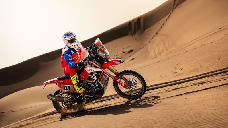 Ruy Barbosa se ve obligado a abandonar el Dakar tras sufrir una fuerte caída en la décima etapa - La Tercera