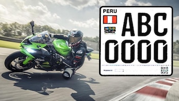 Es oficial: motos y mototaxis deberán usar dos soportes de su placa y una calcomanía autodestructible desde 2025 - Infobae