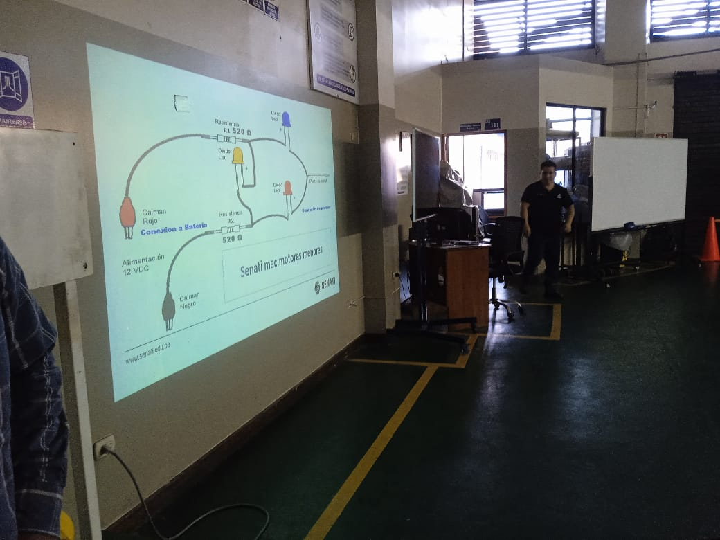 Charla-en-SENATI-4-copia