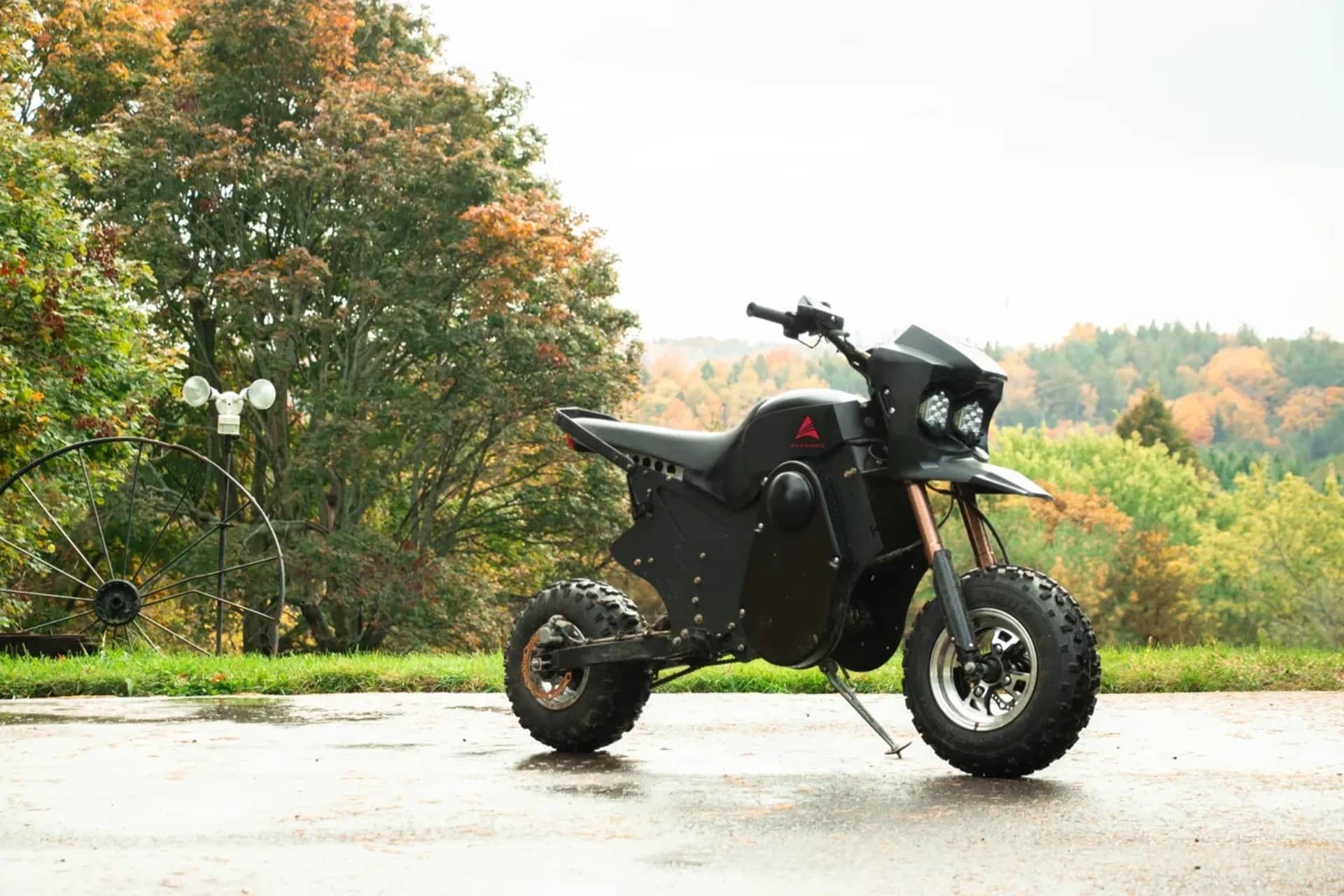 Avvenire Combat Bike: La moto eléctrica "3 en 1" definitiva