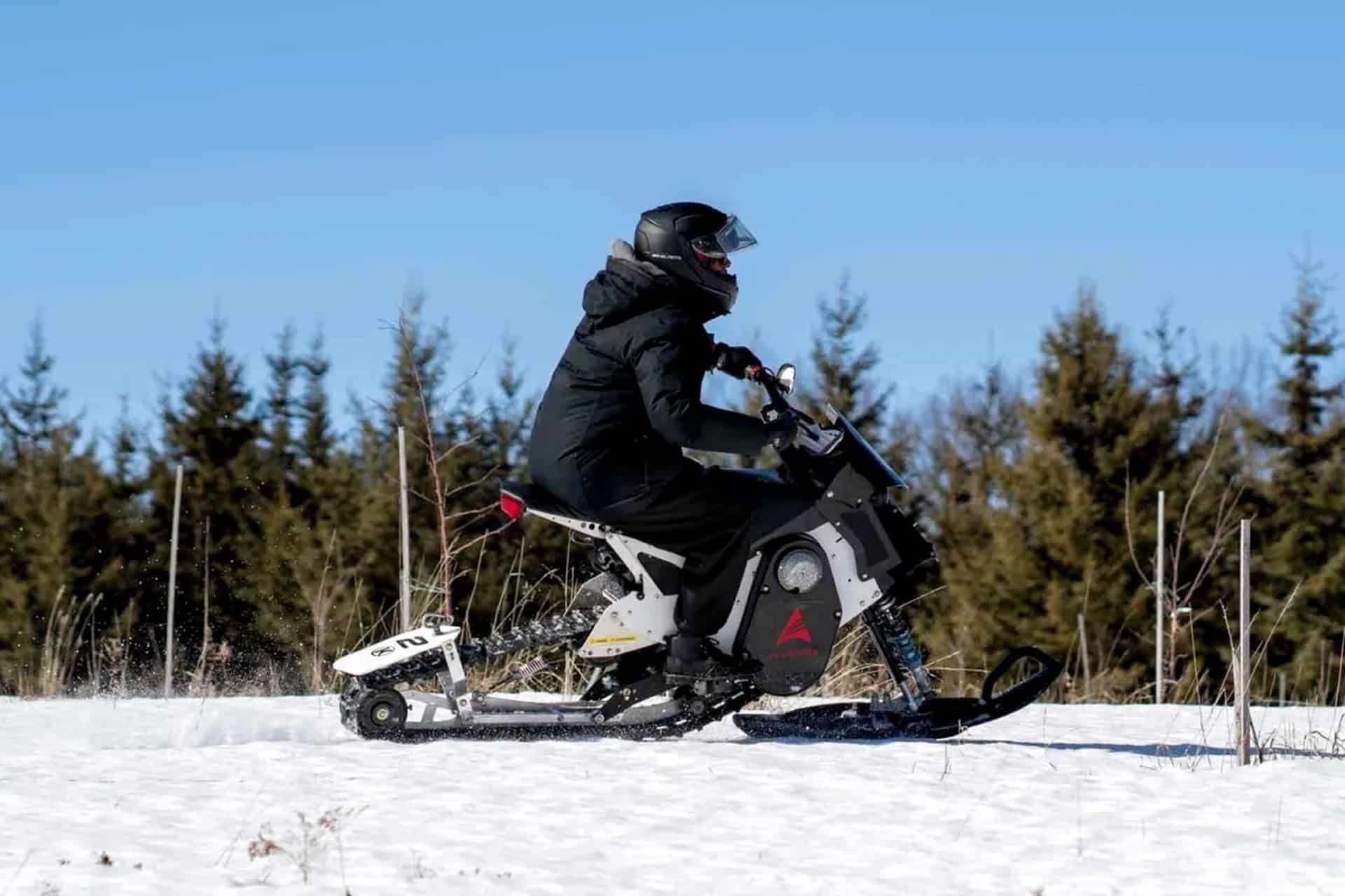 Avvenire Combat Bike: La moto eléctrica "3 en 1" definitiva