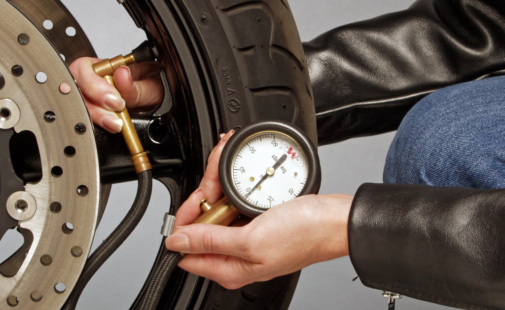 Cómo Controlar La Presión De Los Neumáticos De Su Moto? - Moto Revista CR