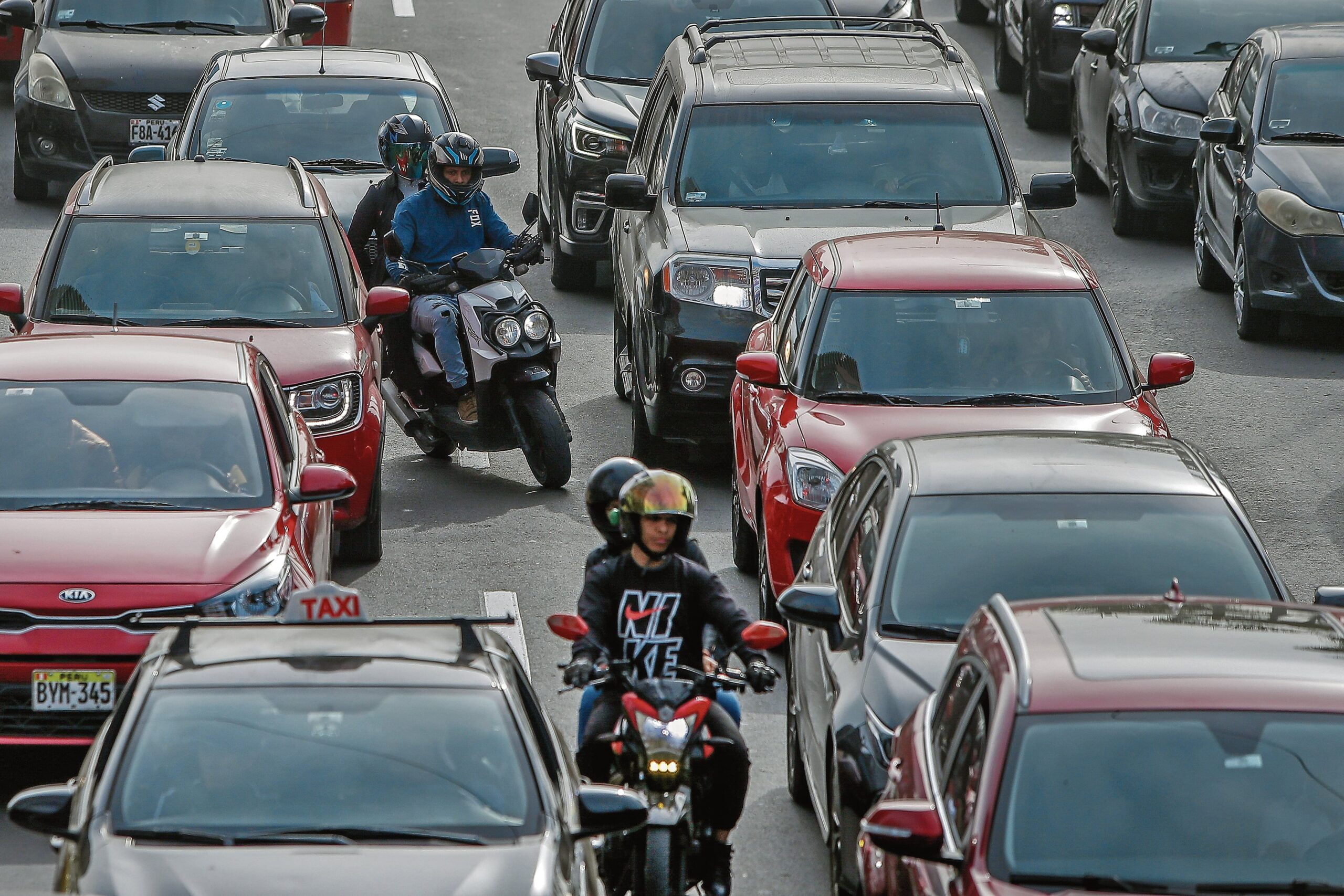 Prohibición de dos personas en moto: hoy se comienza a aplicar multa de S/  660 | PERU | GESTIÓN