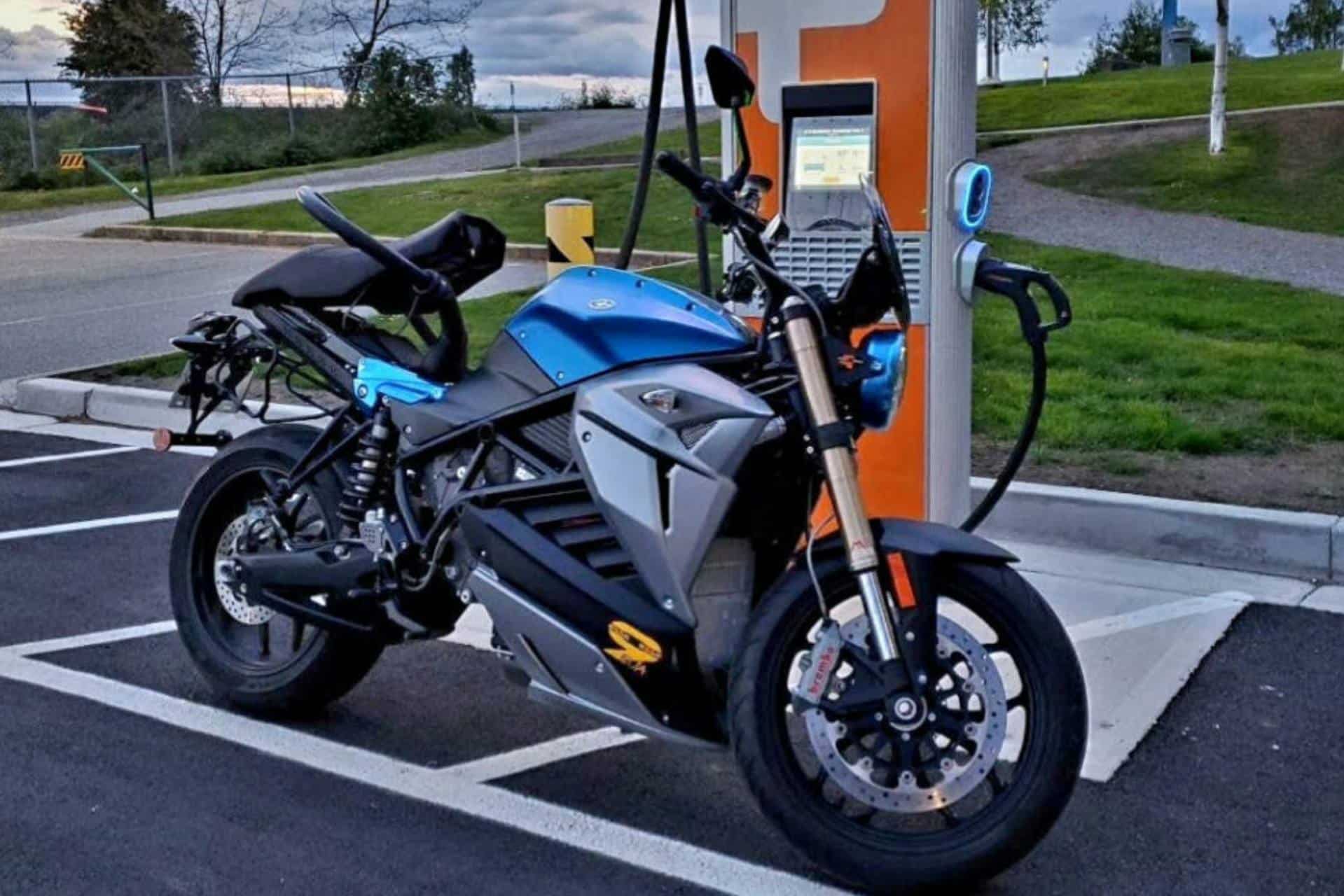 Carga moto eléctrica