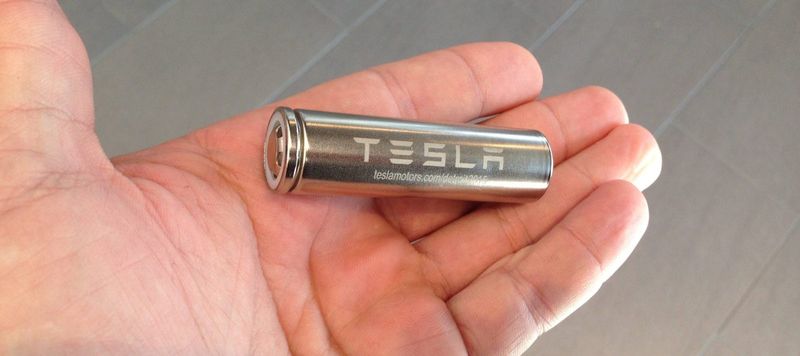 Elemento-ba-sico-de-una-bateri-a-Tesla