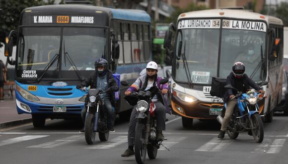 El Ministerio de Transportes y Comunicaciones ha incorporado las licencias de clase B al Sistema Nacional de Conductores para un mejor control y fiscalización. (Foto: GEC)