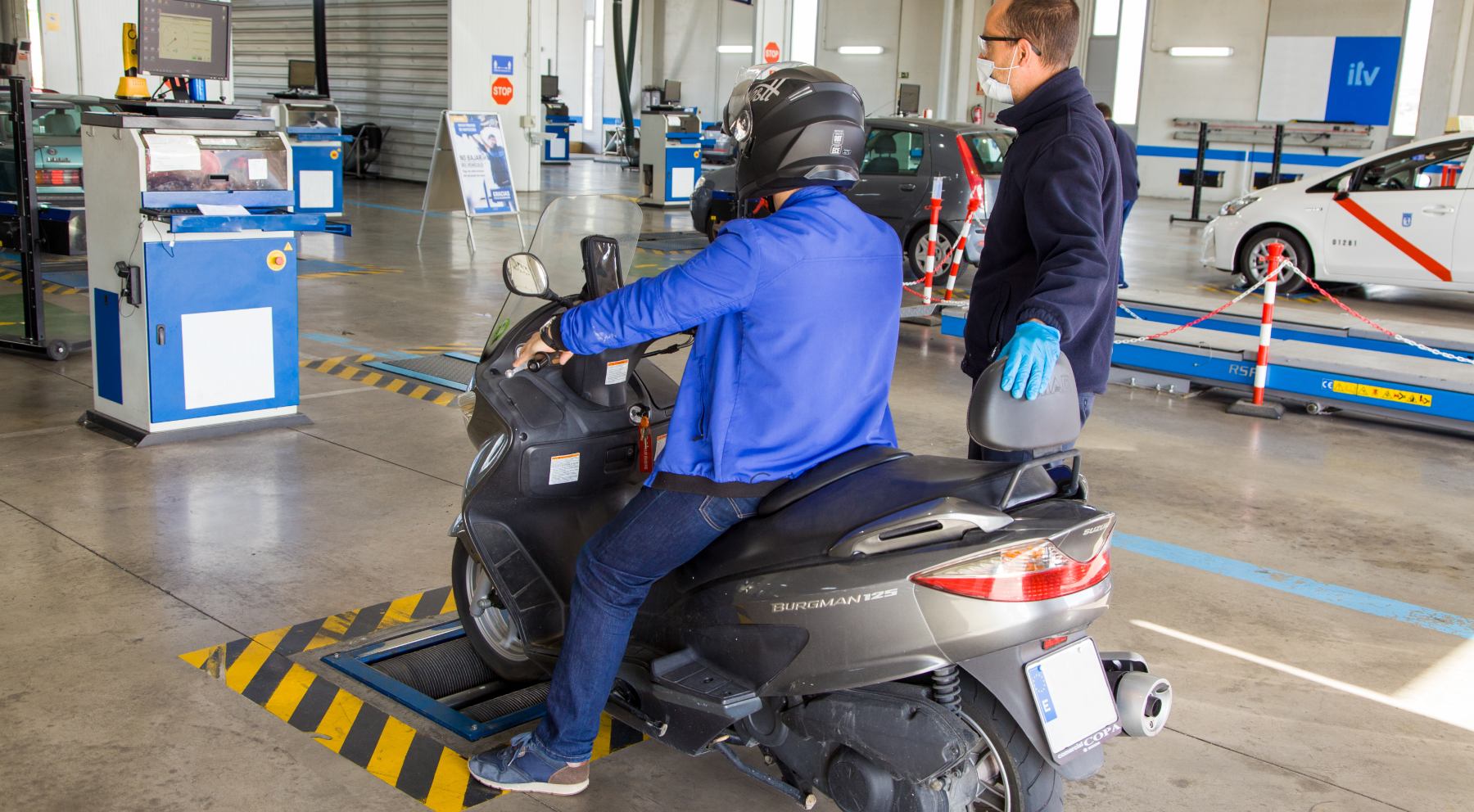 Más de la mitad de las motos circulan con la ITV caducada | Conducir |  Motor EL PAÍS