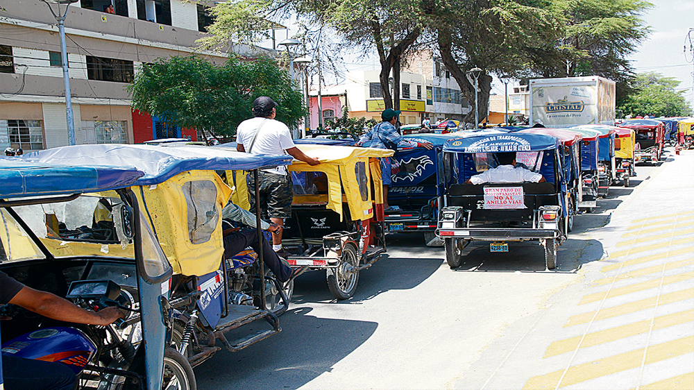Piura: más de 20.000 mototaxistas circulan por la ciudad sin seguro | Sociedad | La República