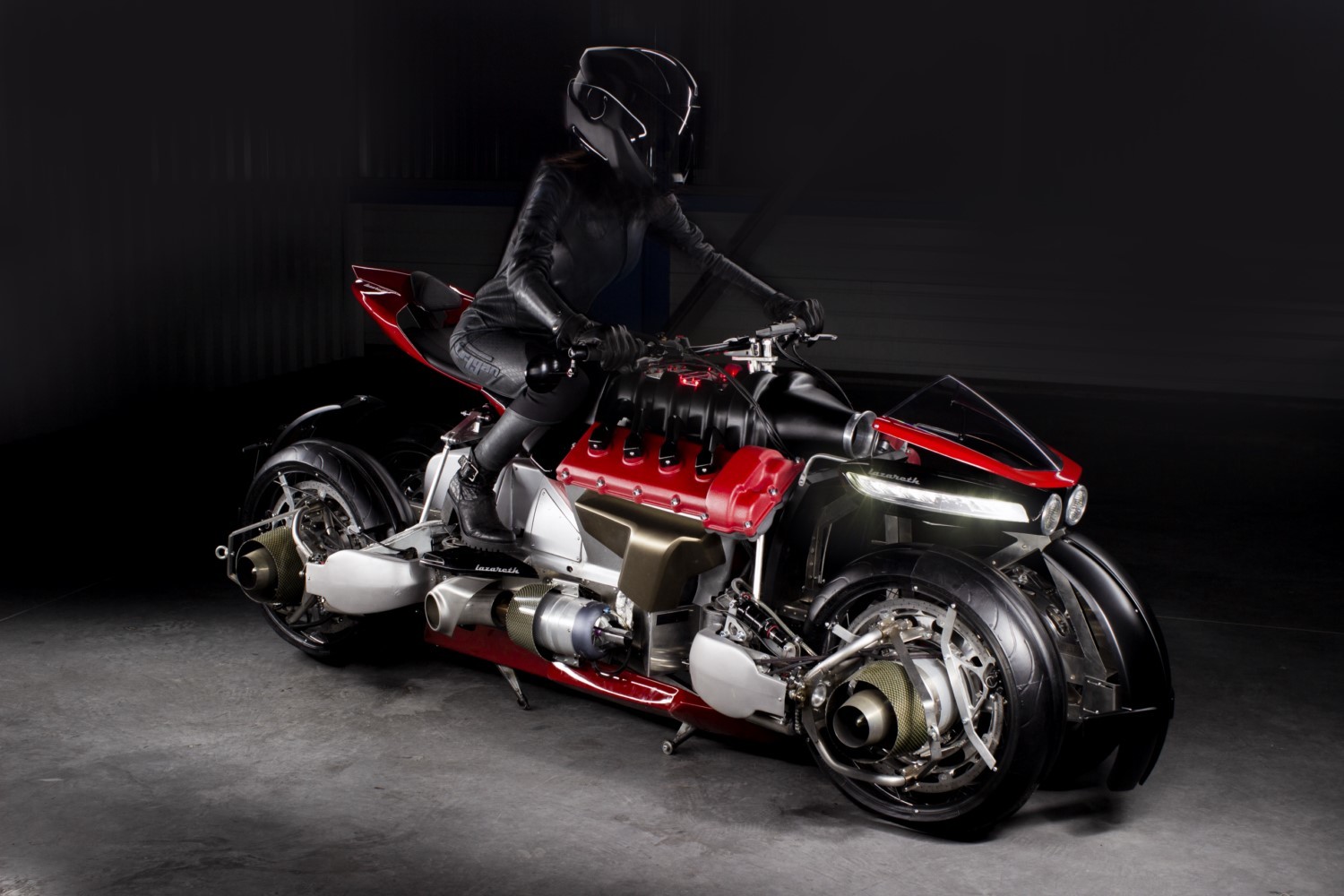 Lazareth-moto-voladora-revista-mototec-3