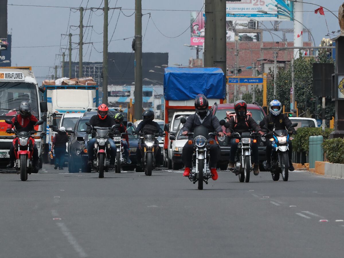 Descontrol total: cada día se venden 1.200 motos y los brevetes vienen 'de  regalo' | PERU | EL COMERCIO PERÚ