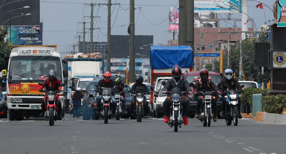 Descontrol total: cada día se venden 1.200 motos y los brevetes vienen 'de regalo' | PERU | EL COMERCIO PERÚ