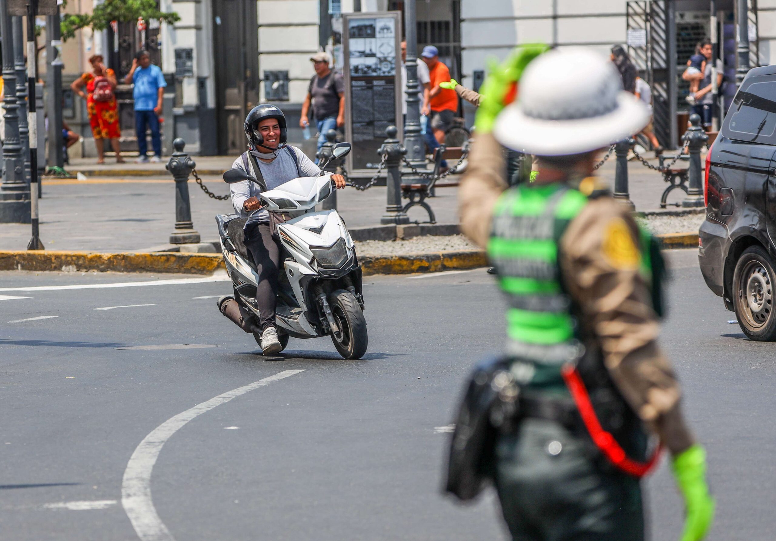 Auge en dos ruedas: los impactos de la creciente presencia de motos en Perú | Ojo Público