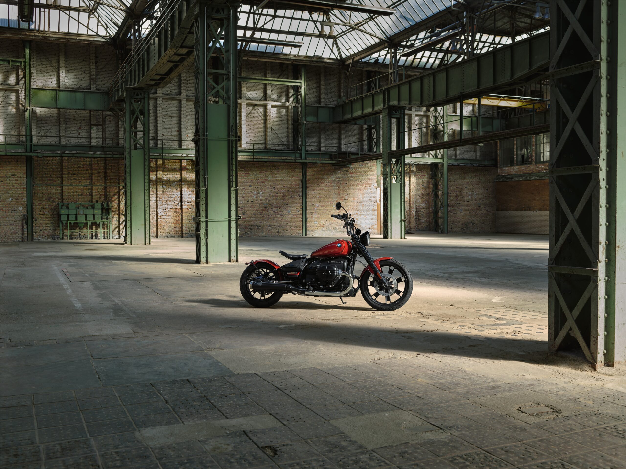 P90475802-high-Res-bmw-motorrad-present