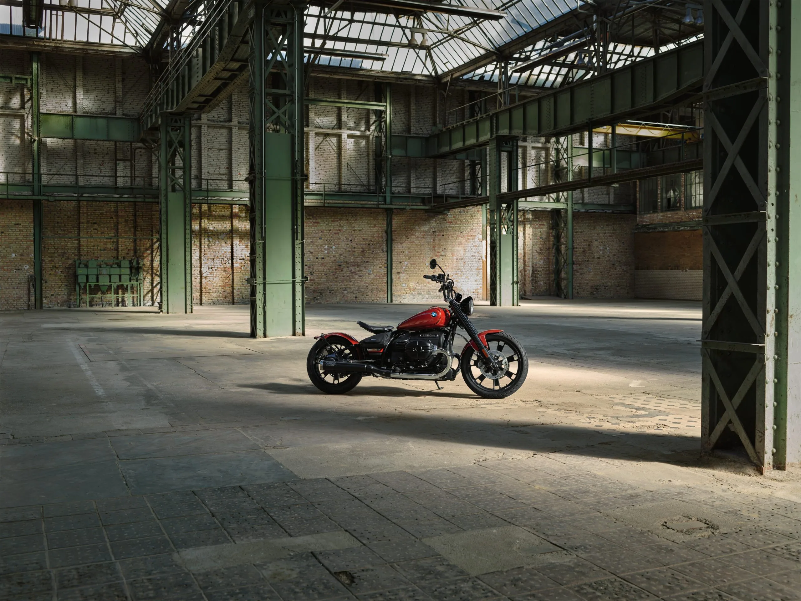 P90475802-high-Res-bmw-motorrad-present