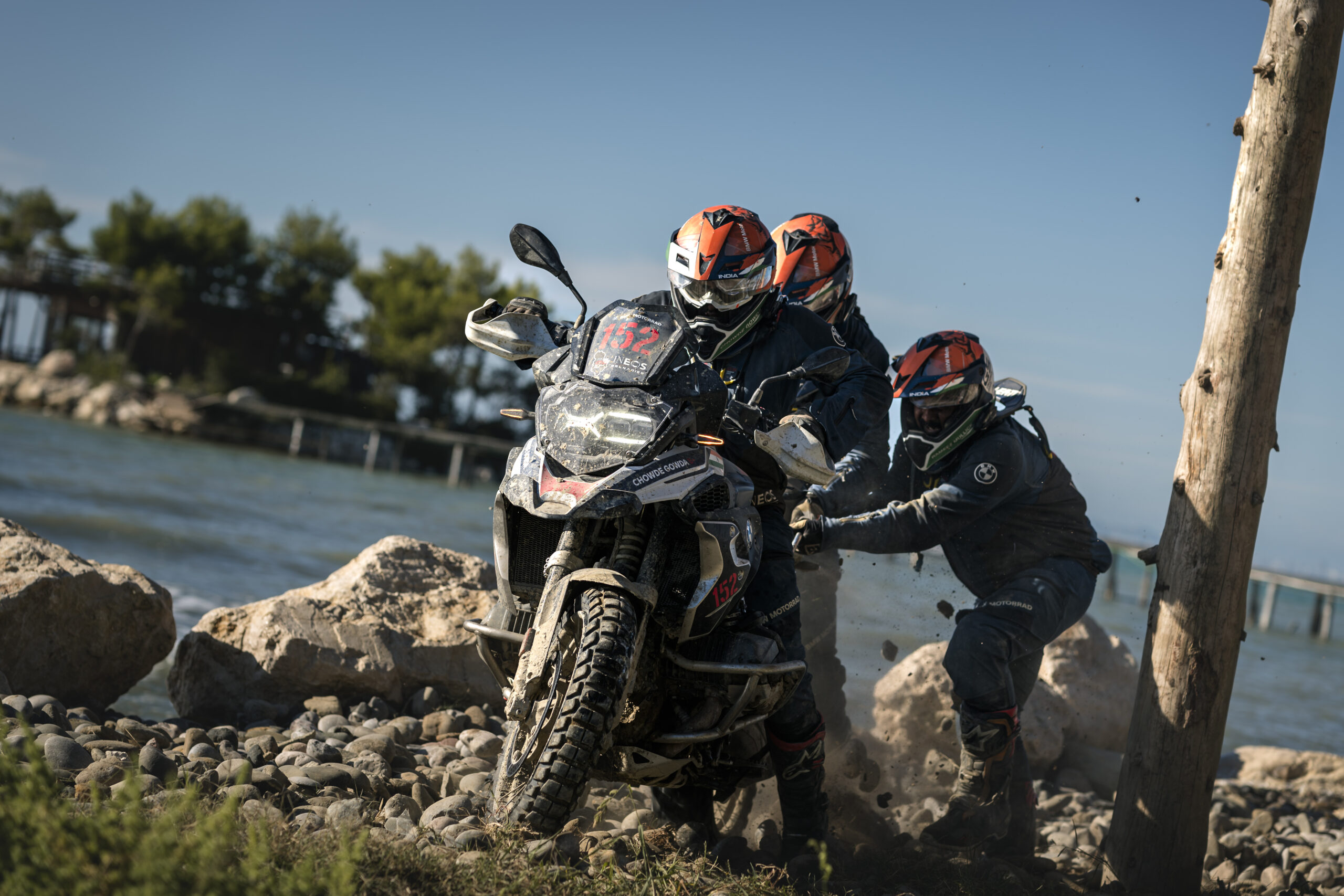 P90478215-high-Res-bmw-motorrad-gs-trop