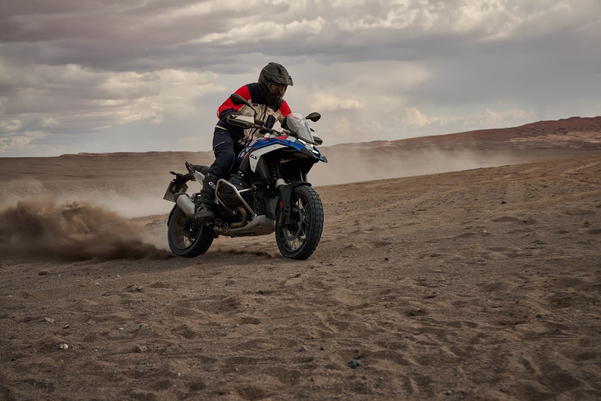 BMW Motorrad confirma su posición de liderazgo en 2025 dentro del segmento  premium