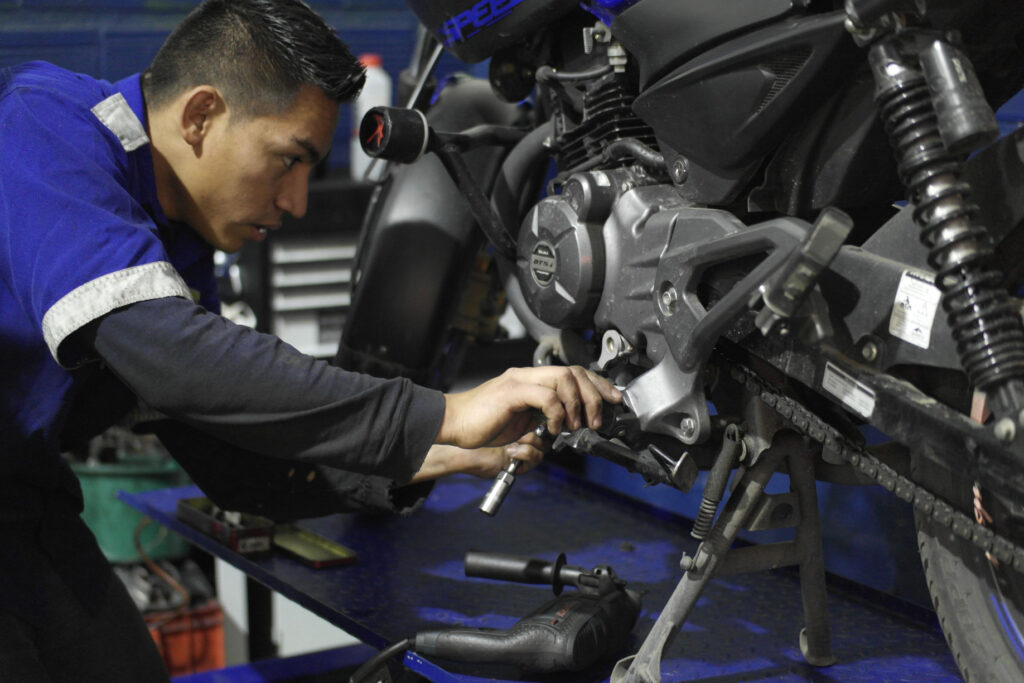 Que-incluye-un-servicio-de-moto-2-1024x683