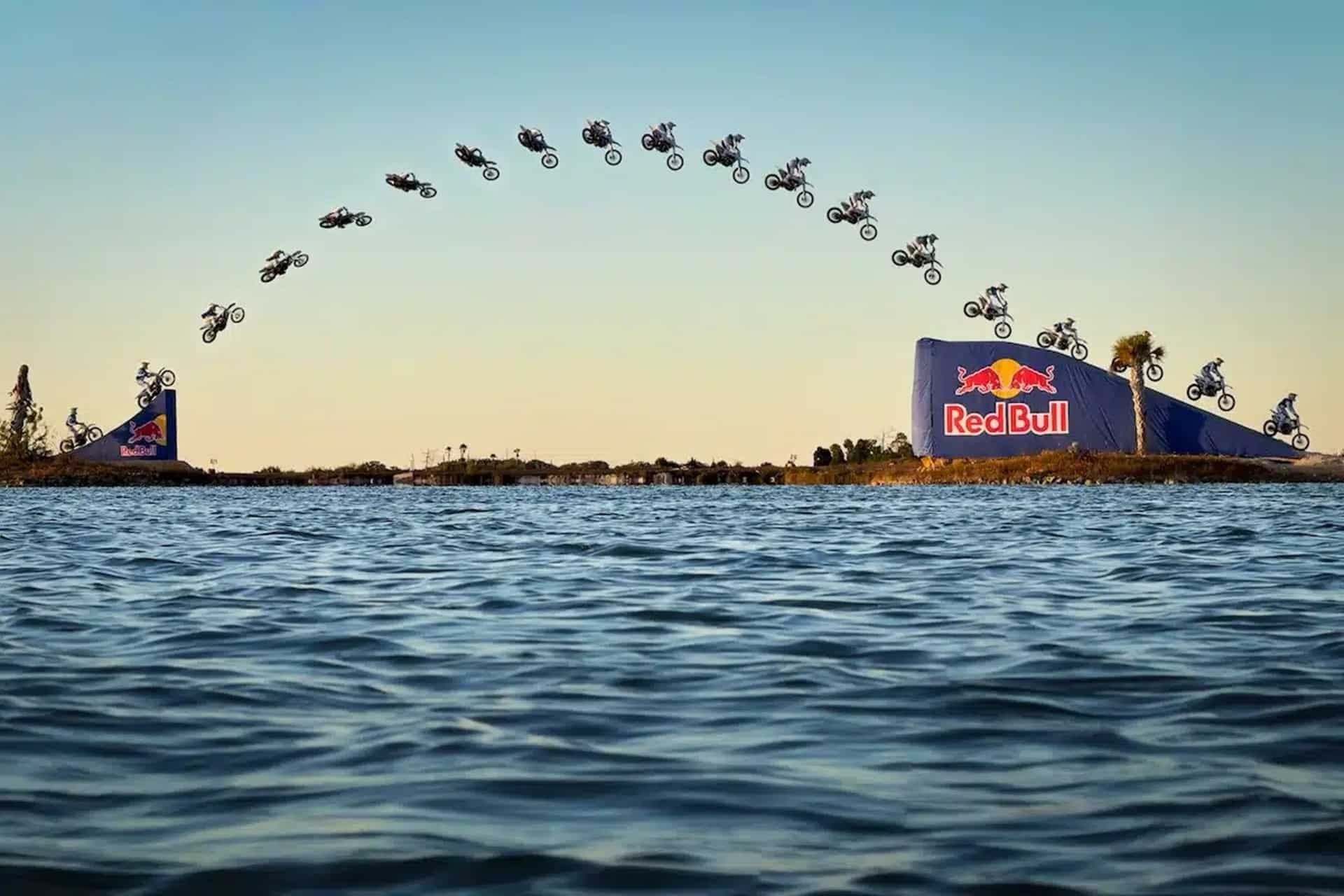 Se pude hacer Supercross sobre el mar? Si eres Red Bull y tienes a Tyler Bereman, seguro