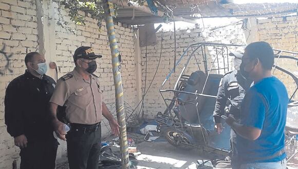 Serenos y policías llegaron hasta el inmueble tras reportarse el robo de una unidad menor en los exteriores del mercado Buenos Aires.