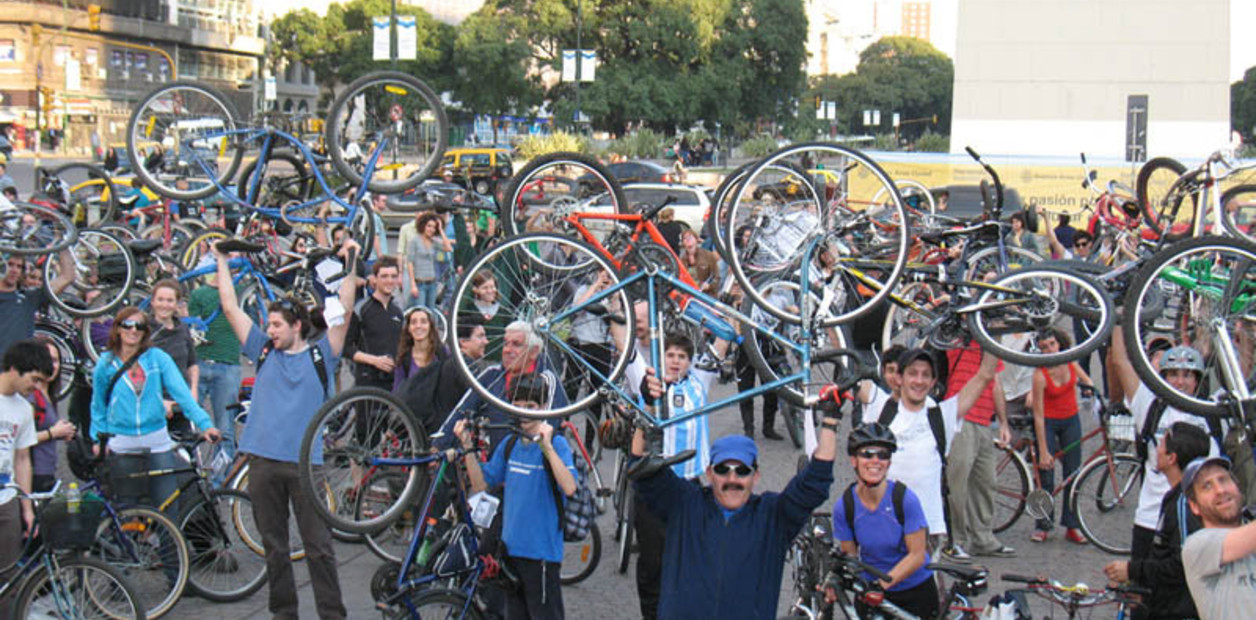 Fin de semana con una expo para fanáticos de la bici y el running