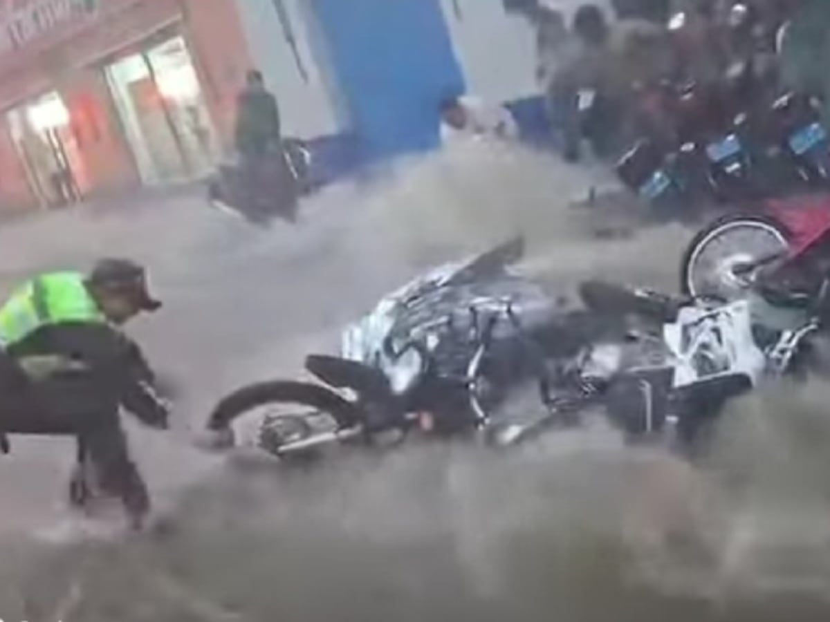 Tarapoto: lluvia torrencial inunda el centro y arrastra motocicletas |  Últimas | PERU | EL COMERCIO PERÚ