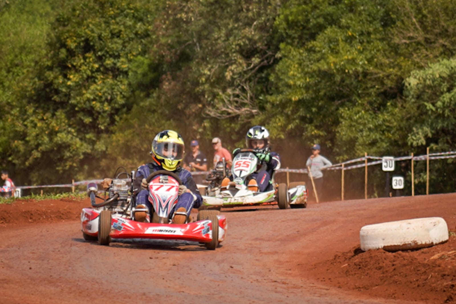 Puerto Rico ya tiene su nuevo circuito de karting y motociclismo - Canal  Doce Misiones