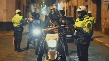 Lima Metropolitana debe prohibir la circulación de dos personas en una moto:  la intención del alcalde de Independencia - Infobae