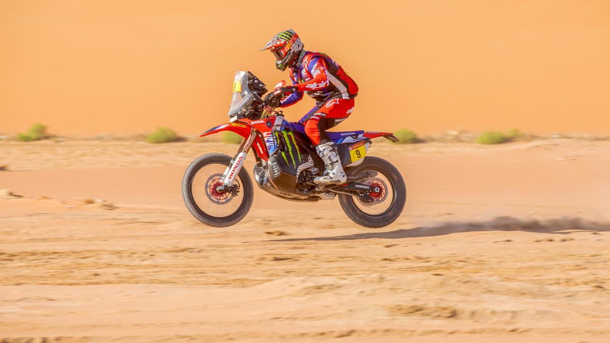 Brabec 'casi' sentencia el Dakar en motos
